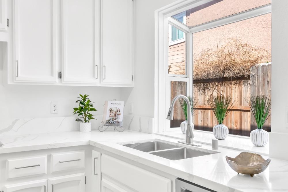 332 Silberhorn Drive