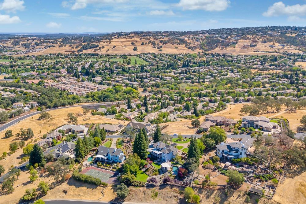 332 Silberhorn Drive