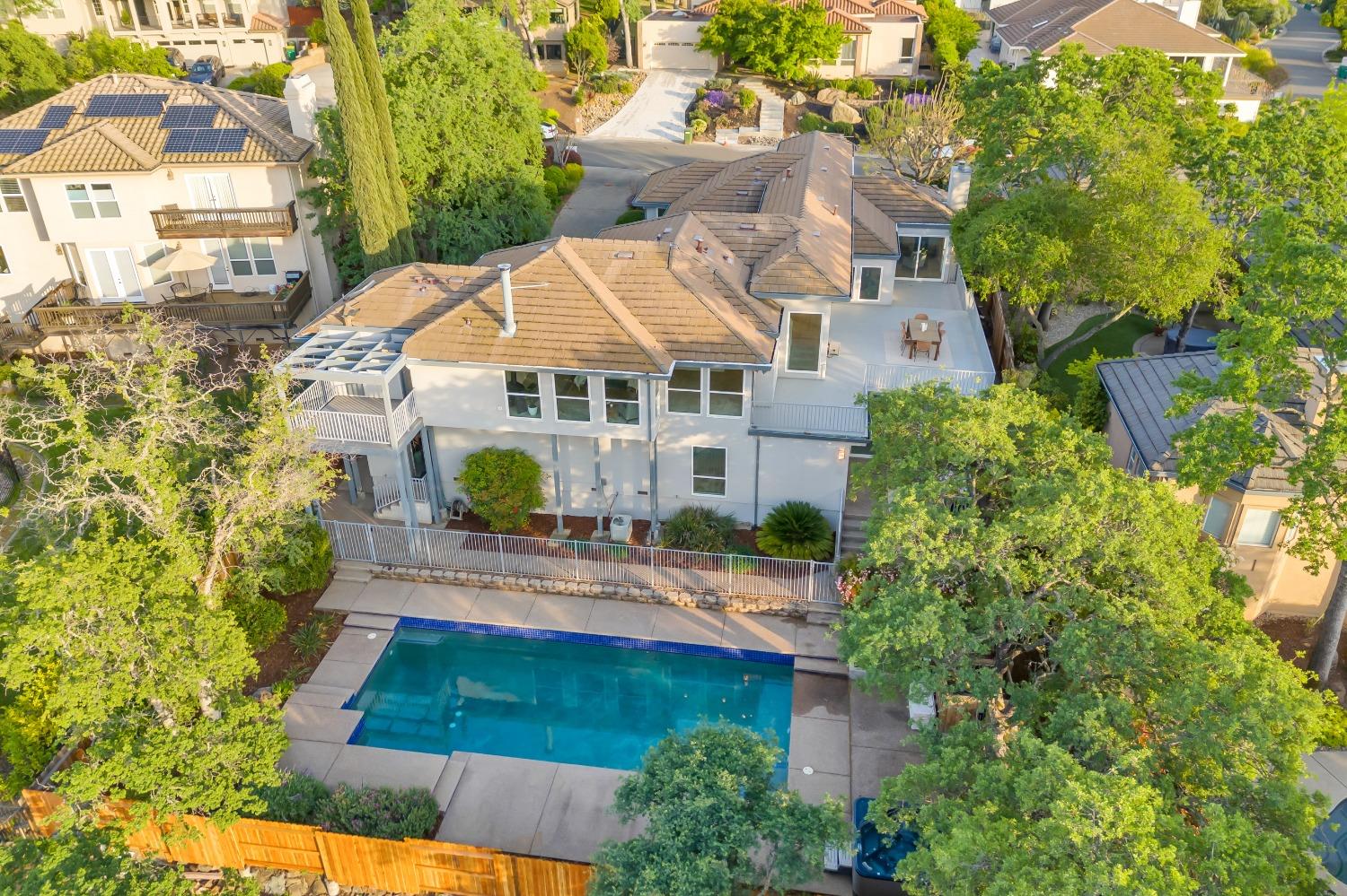 3346 Knollridge Drive