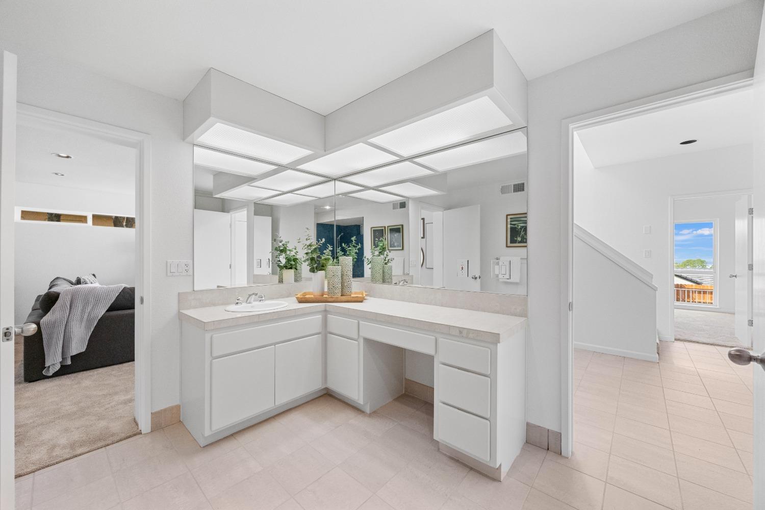 3346 Knollridge Drive