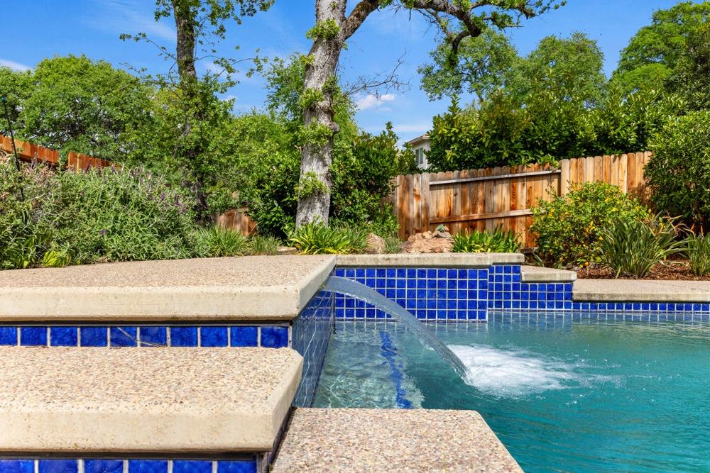 3346 Knollridge Drive