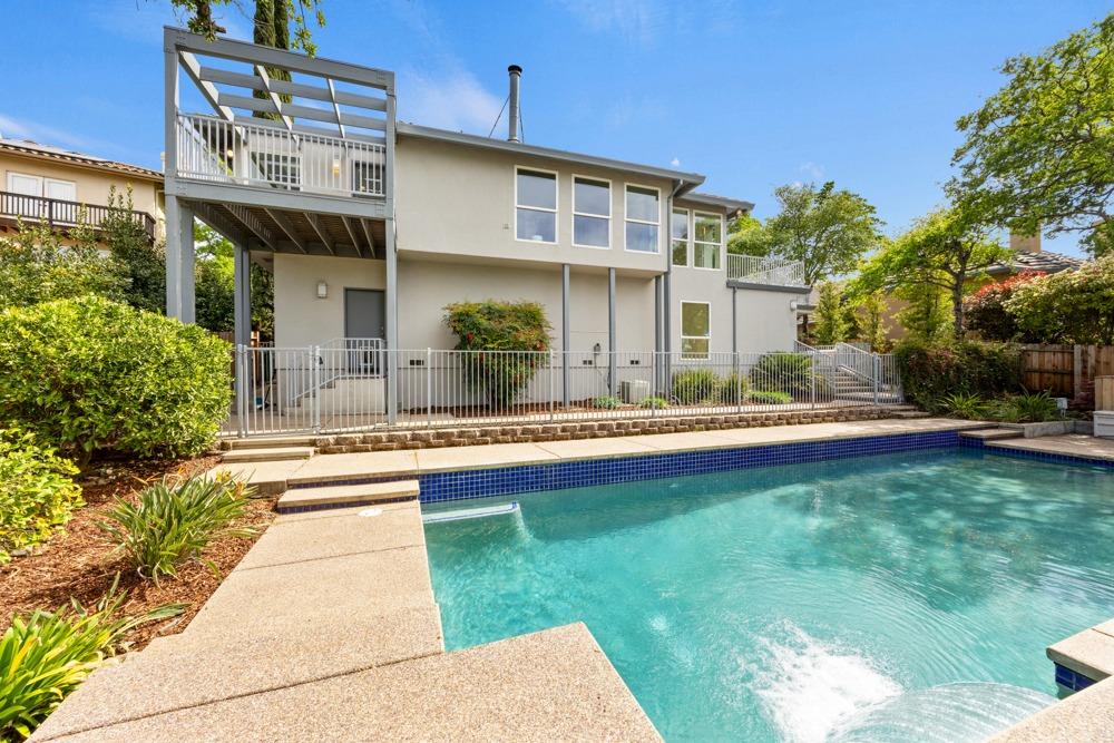 3346 Knollridge Drive