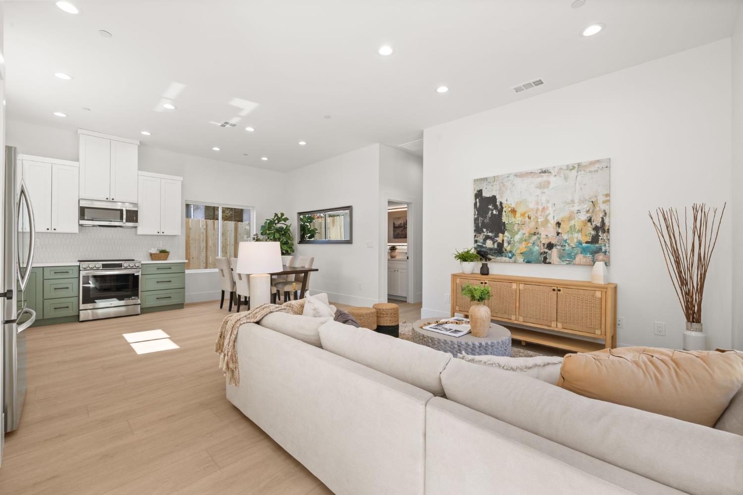 3800 Annabelle Avenue