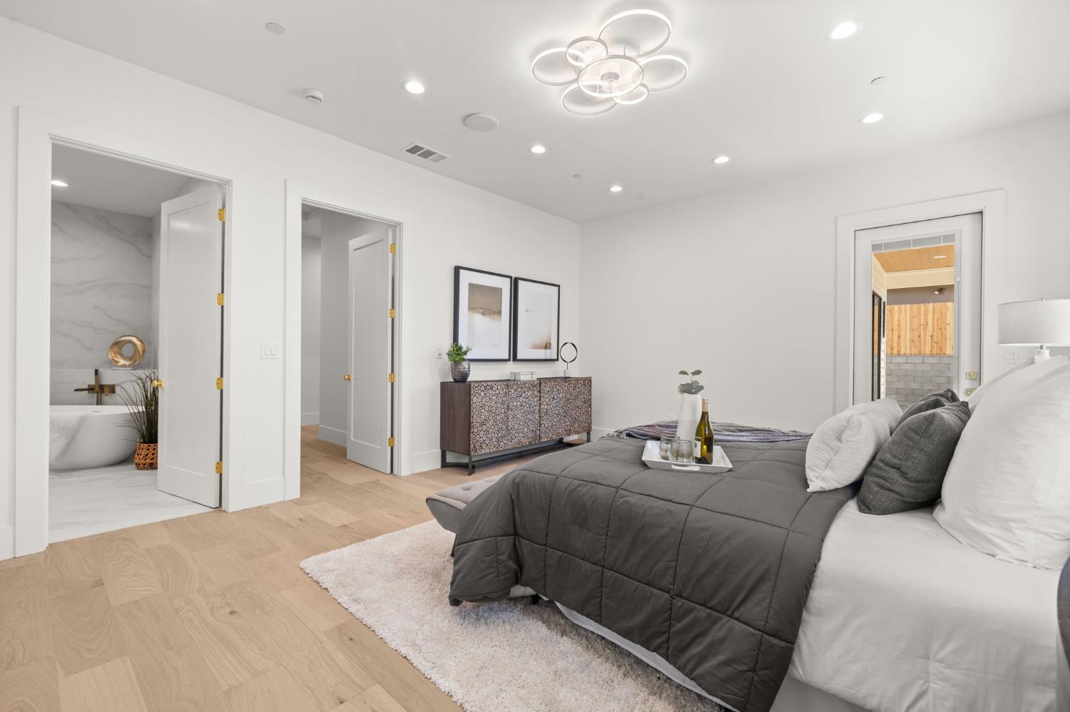 3800 Annabelle Avenue