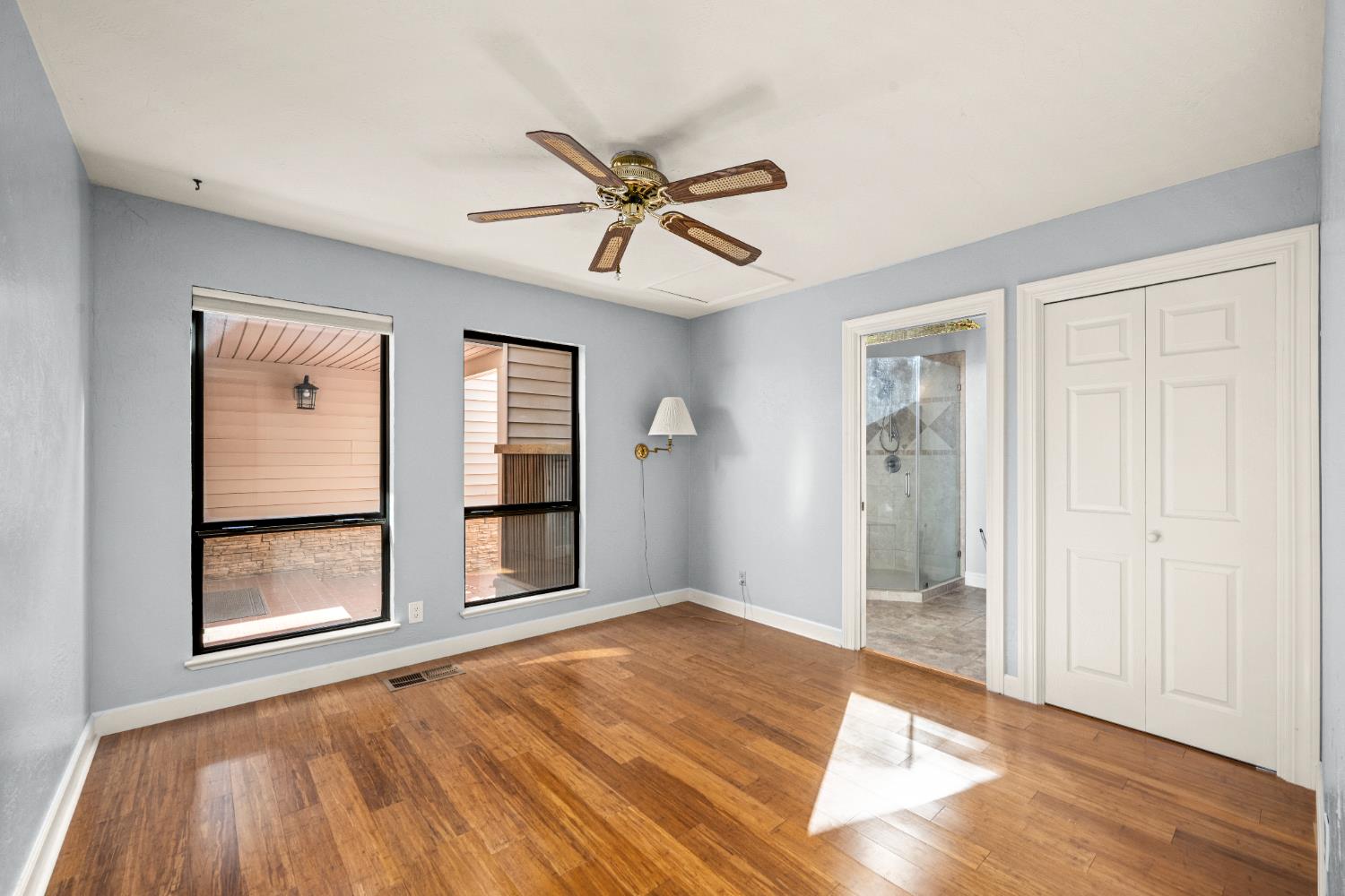 1942 Blue Bell Court