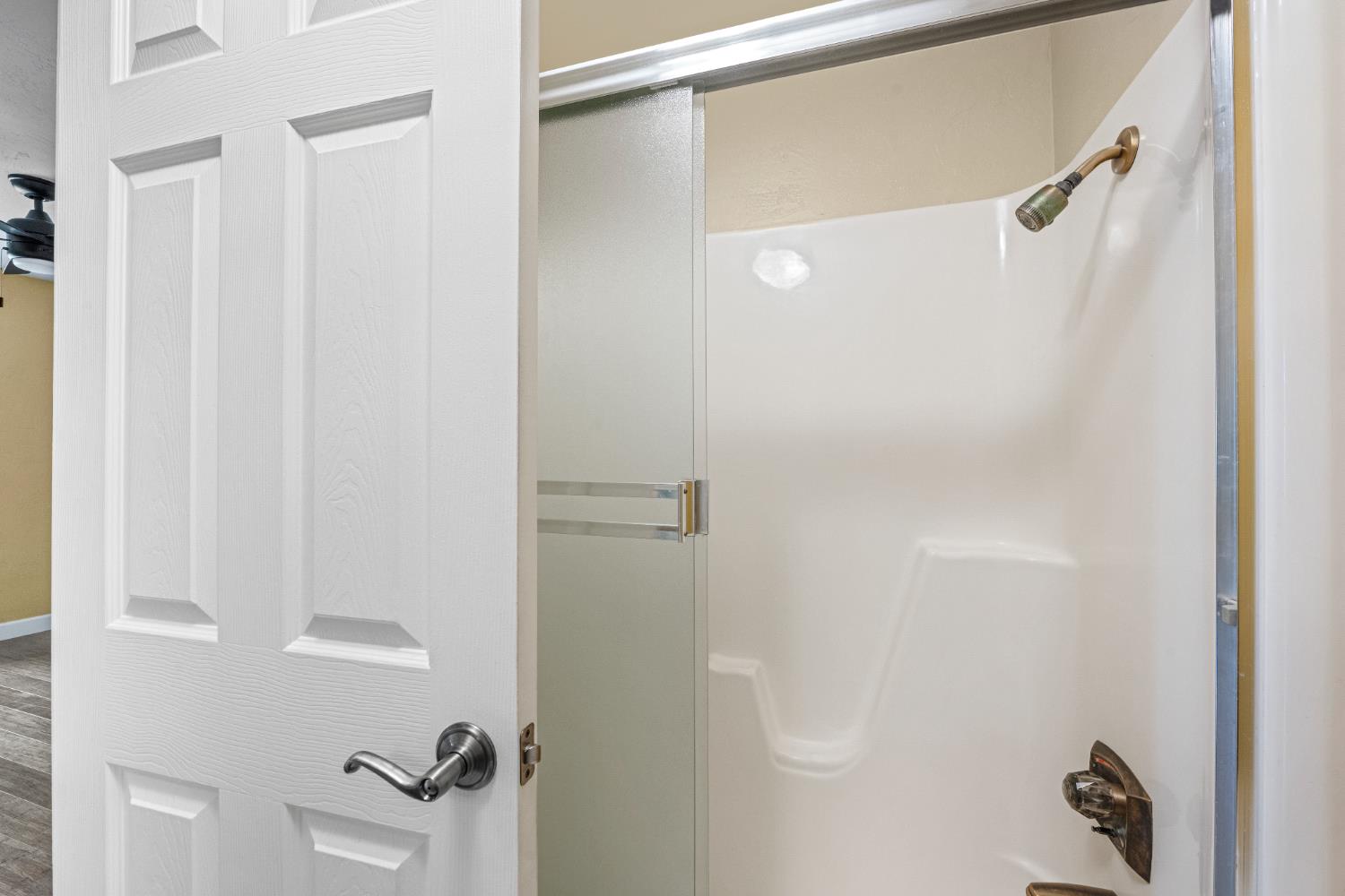 1942 Blue Bell Court