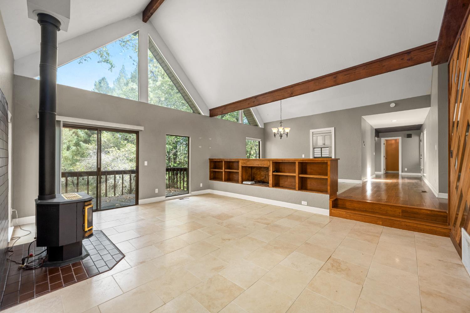 1942 Blue Bell Court