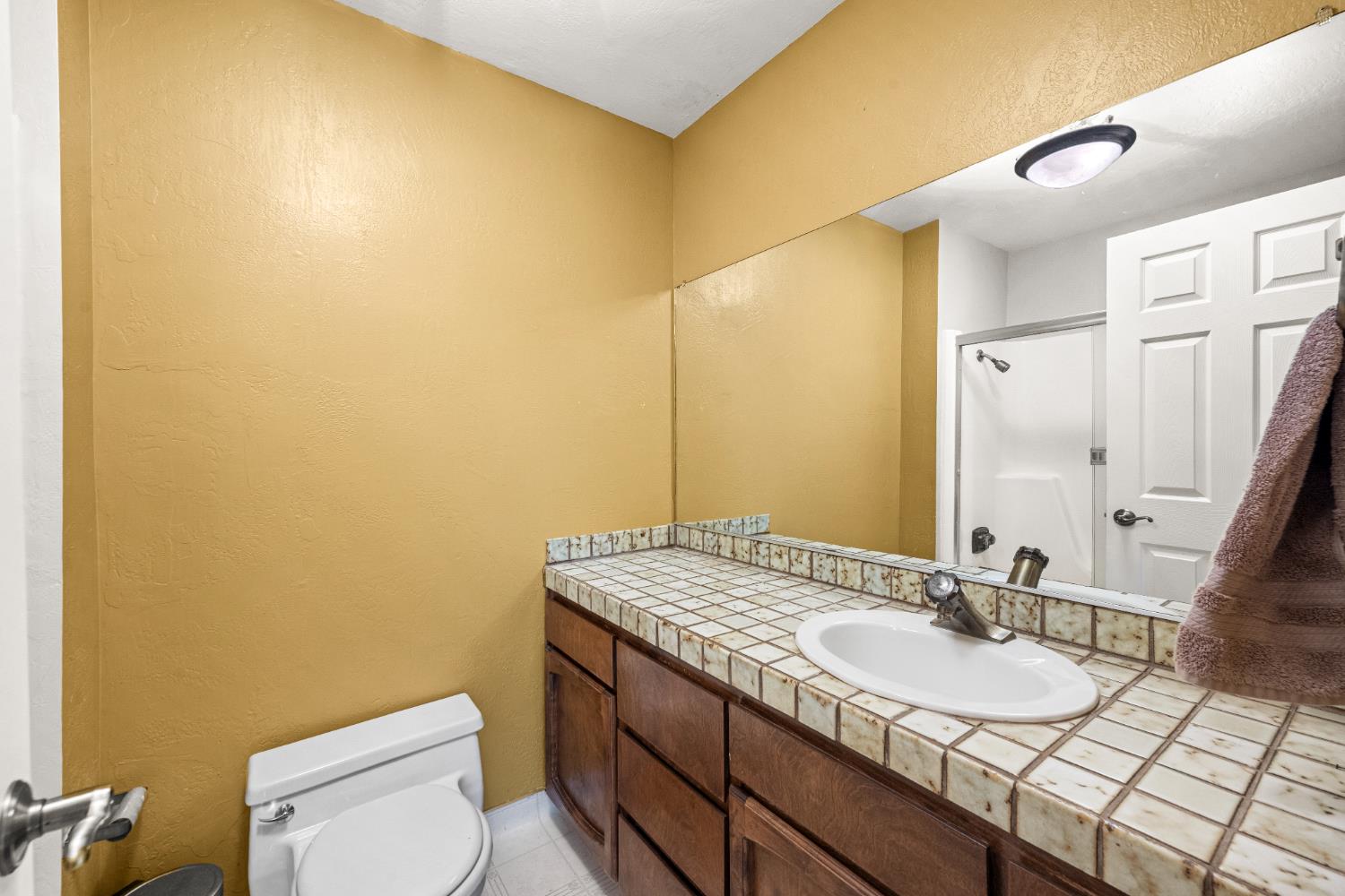 1942 Blue Bell Court