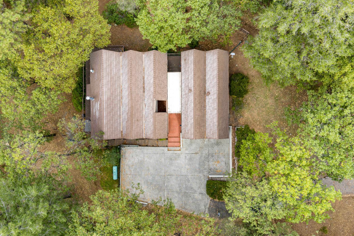 1942 Blue Bell Court