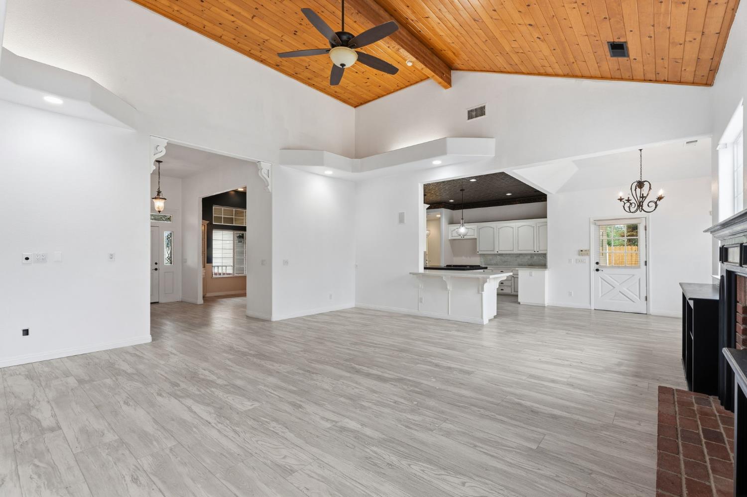 602 Fallbrook Avenue