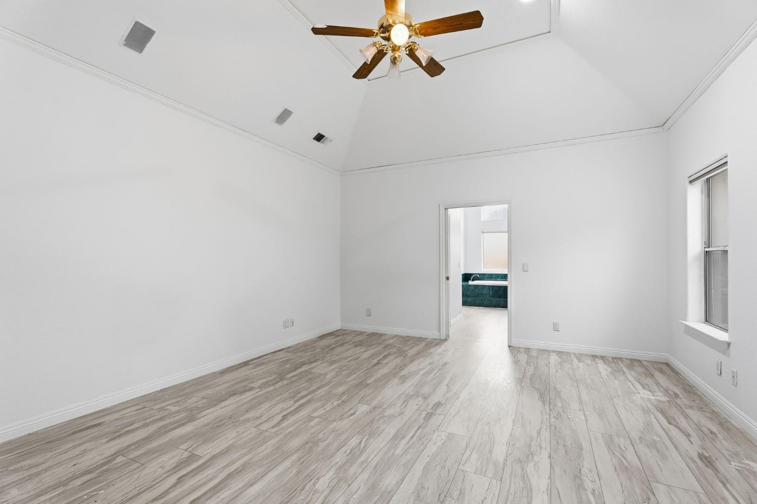 602 Fallbrook Avenue