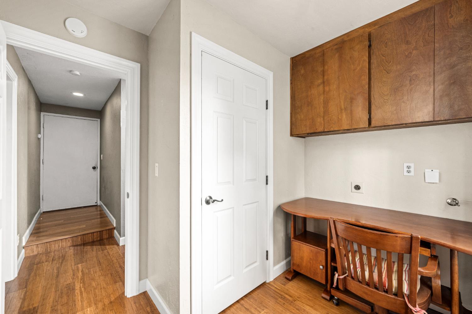 1942 Blue Bell Court