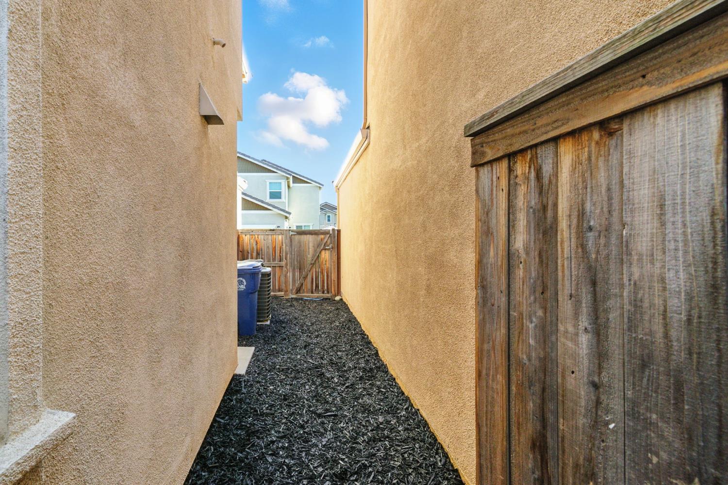 11076 International Drive