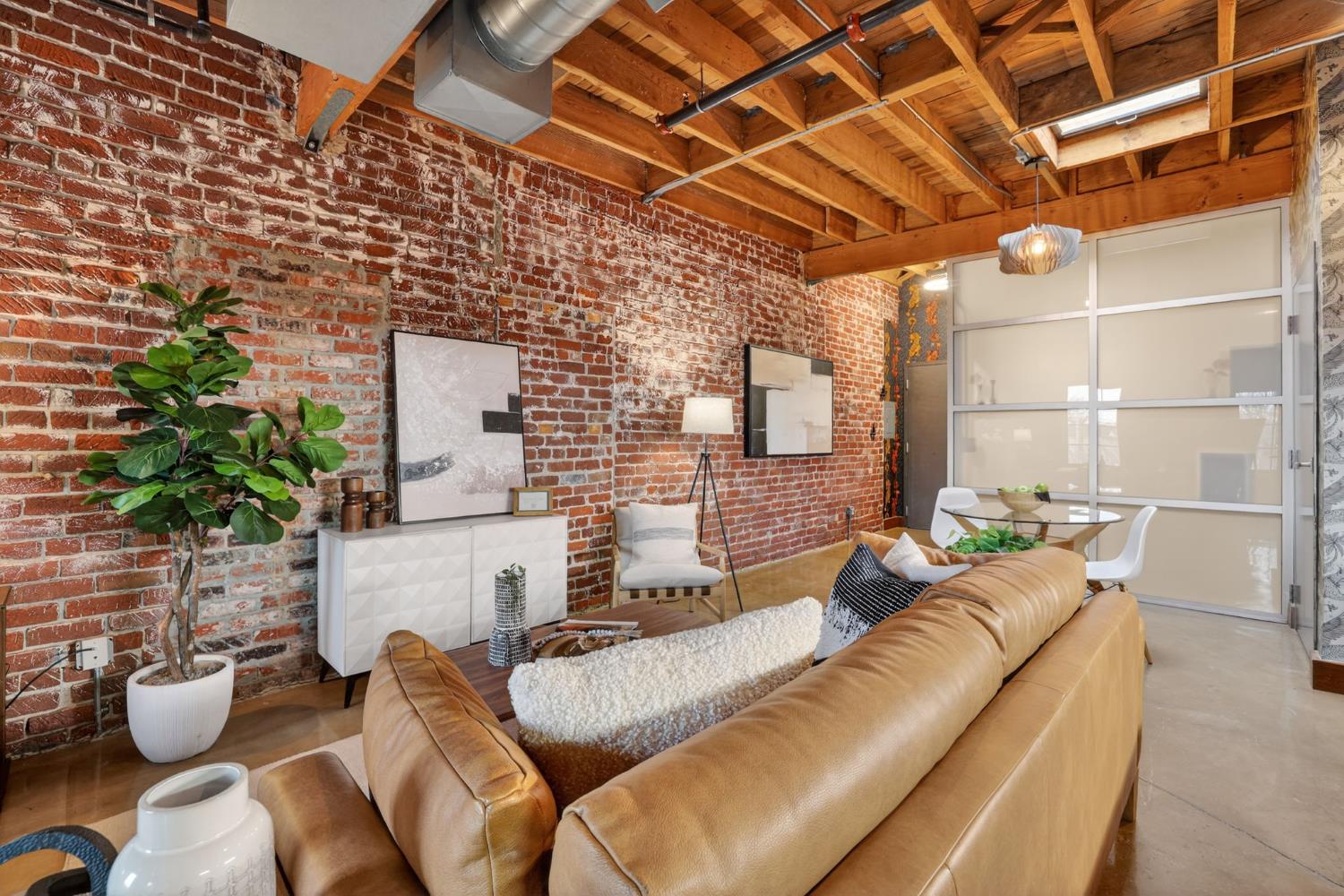 1725 14th Street 205