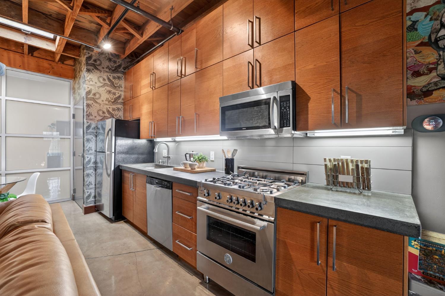 1725 14th Street 205