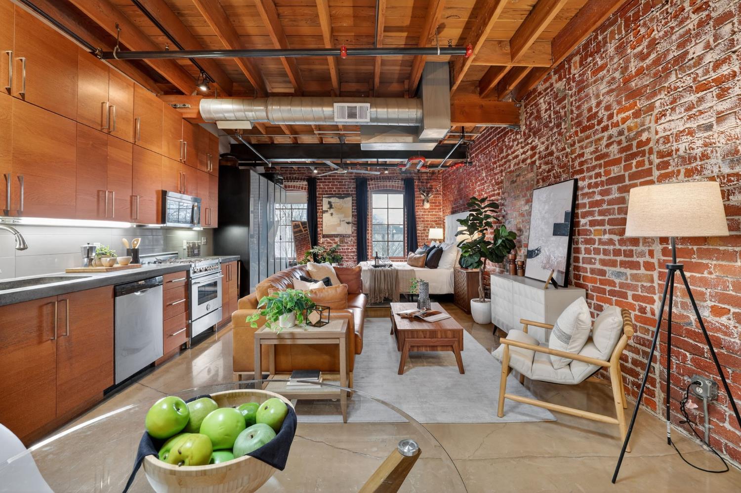 1725 14th Street 205