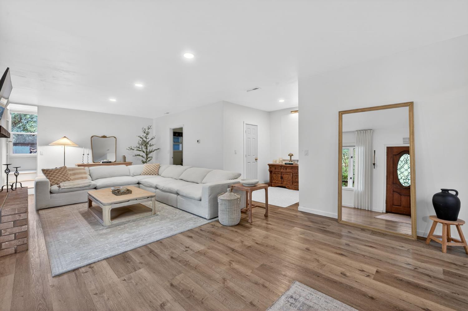 1818 Smith Flat Road