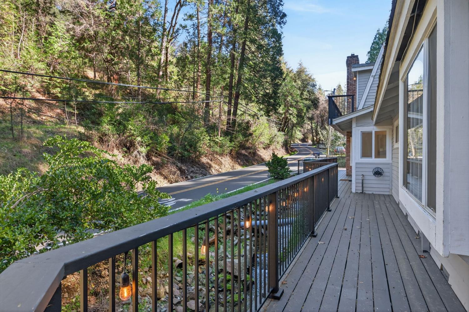 1818 Smith Flat Road