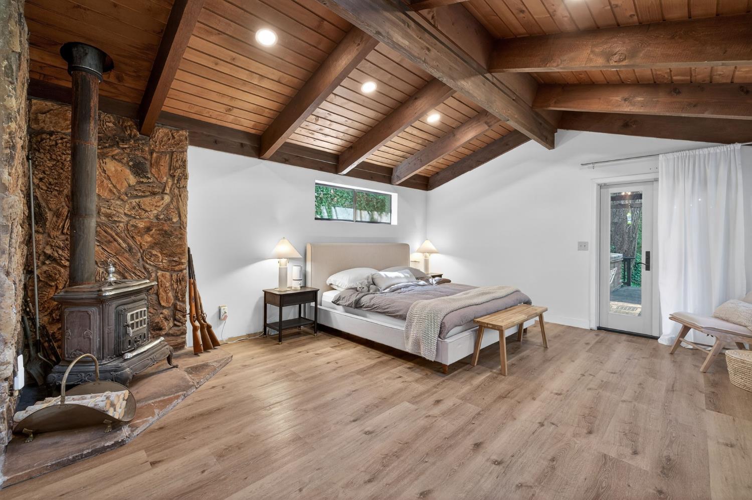 1818 Smith Flat Road