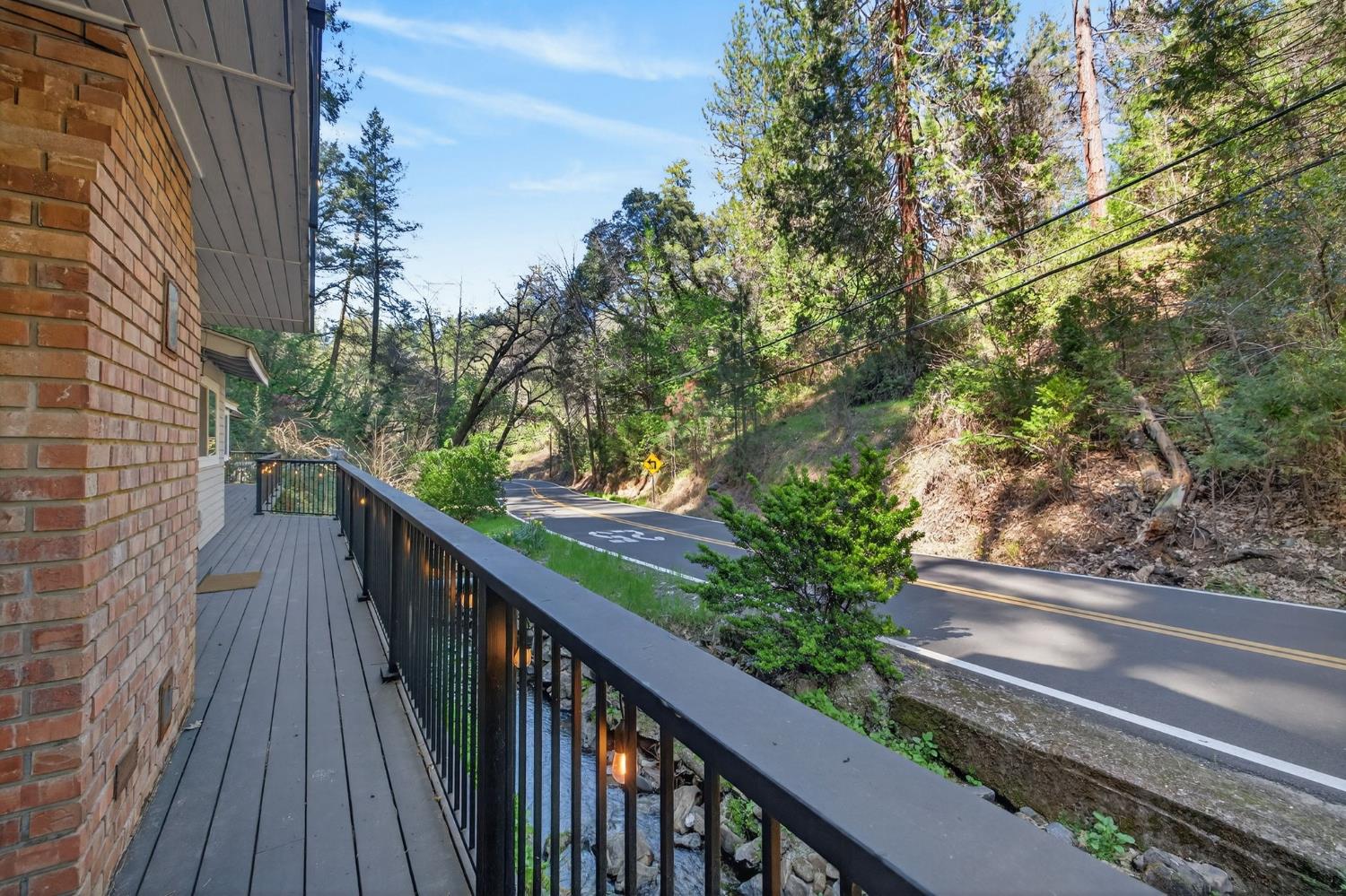 1818 Smith Flat Road