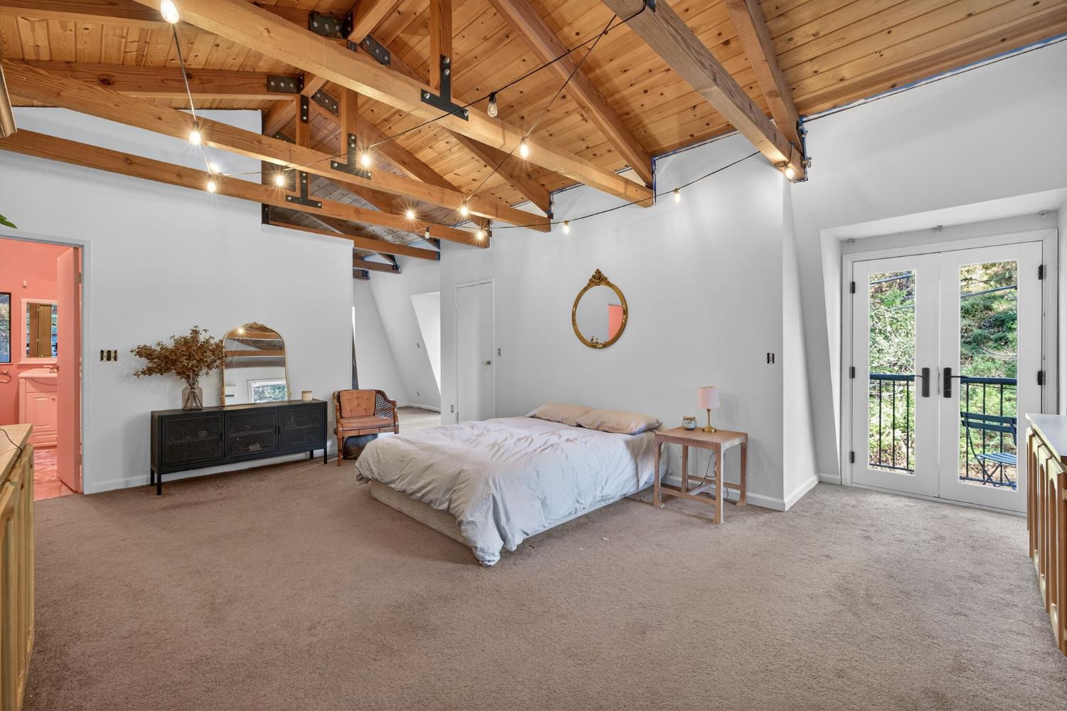 1818 Smith Flat Road