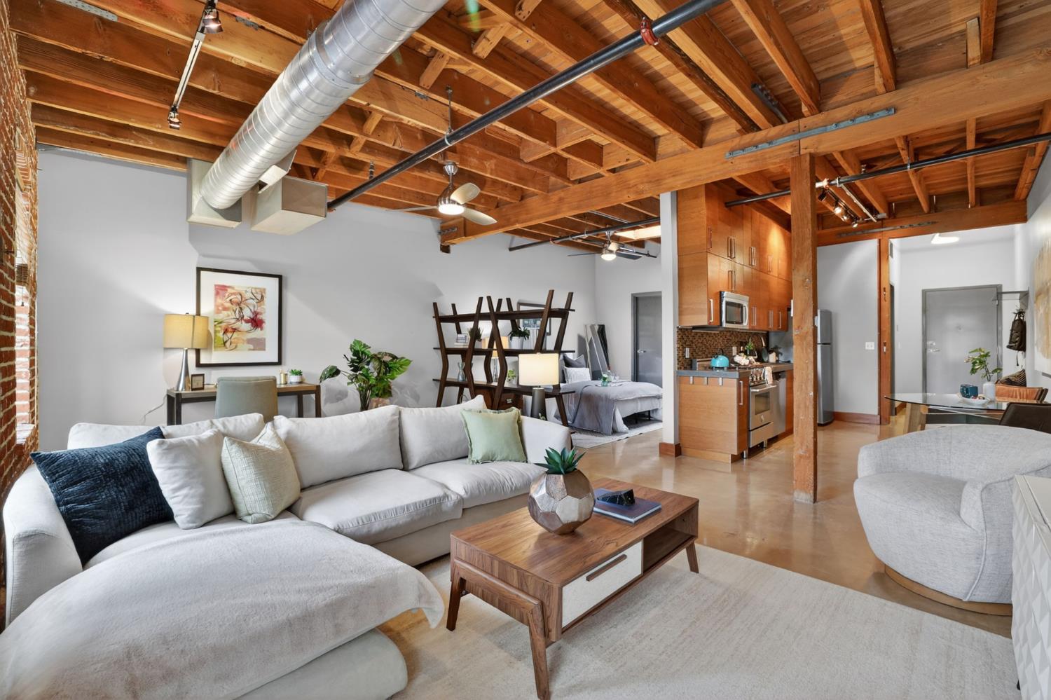 1725 14th Street 206