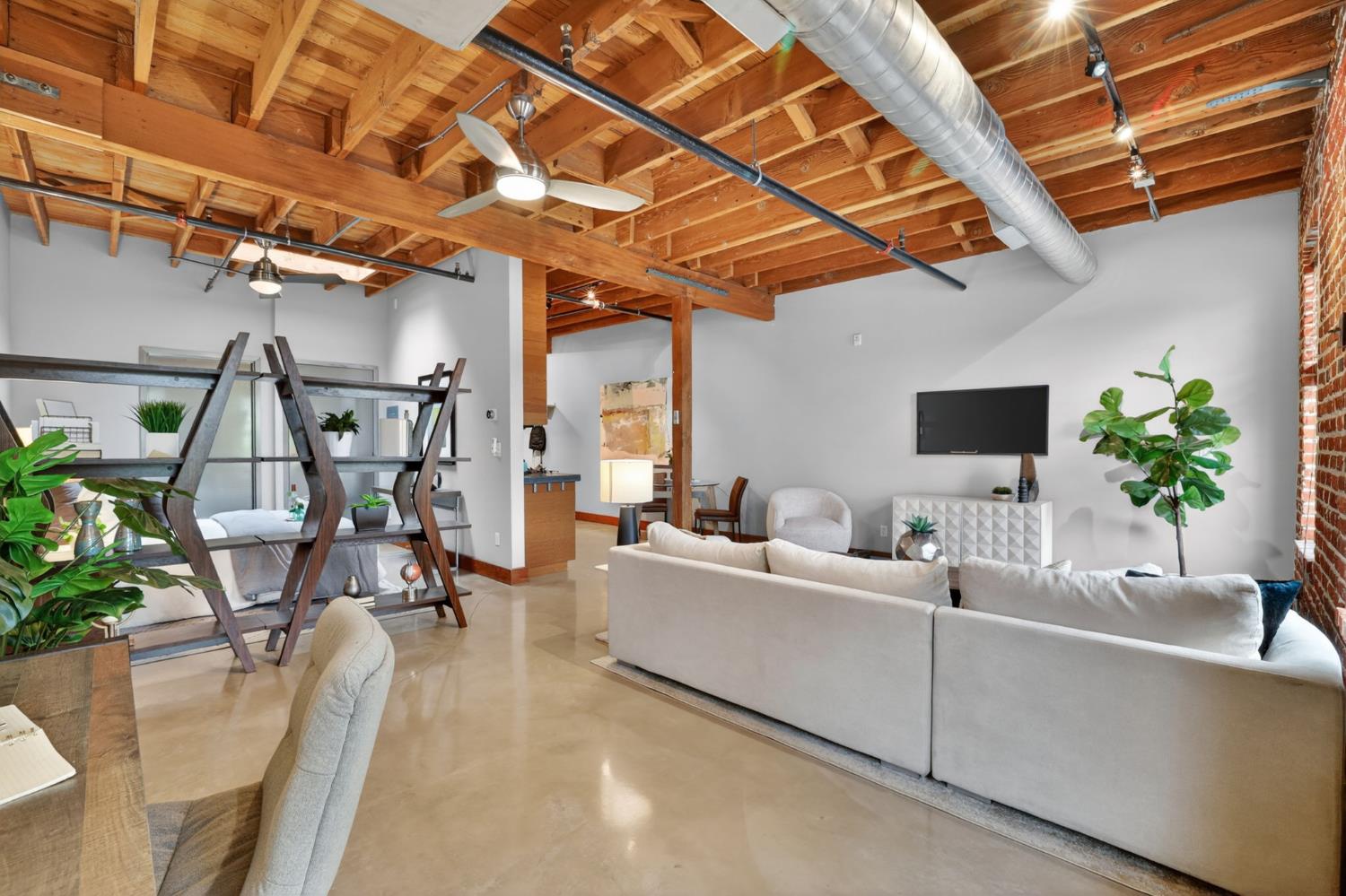 1725 14th Street 206