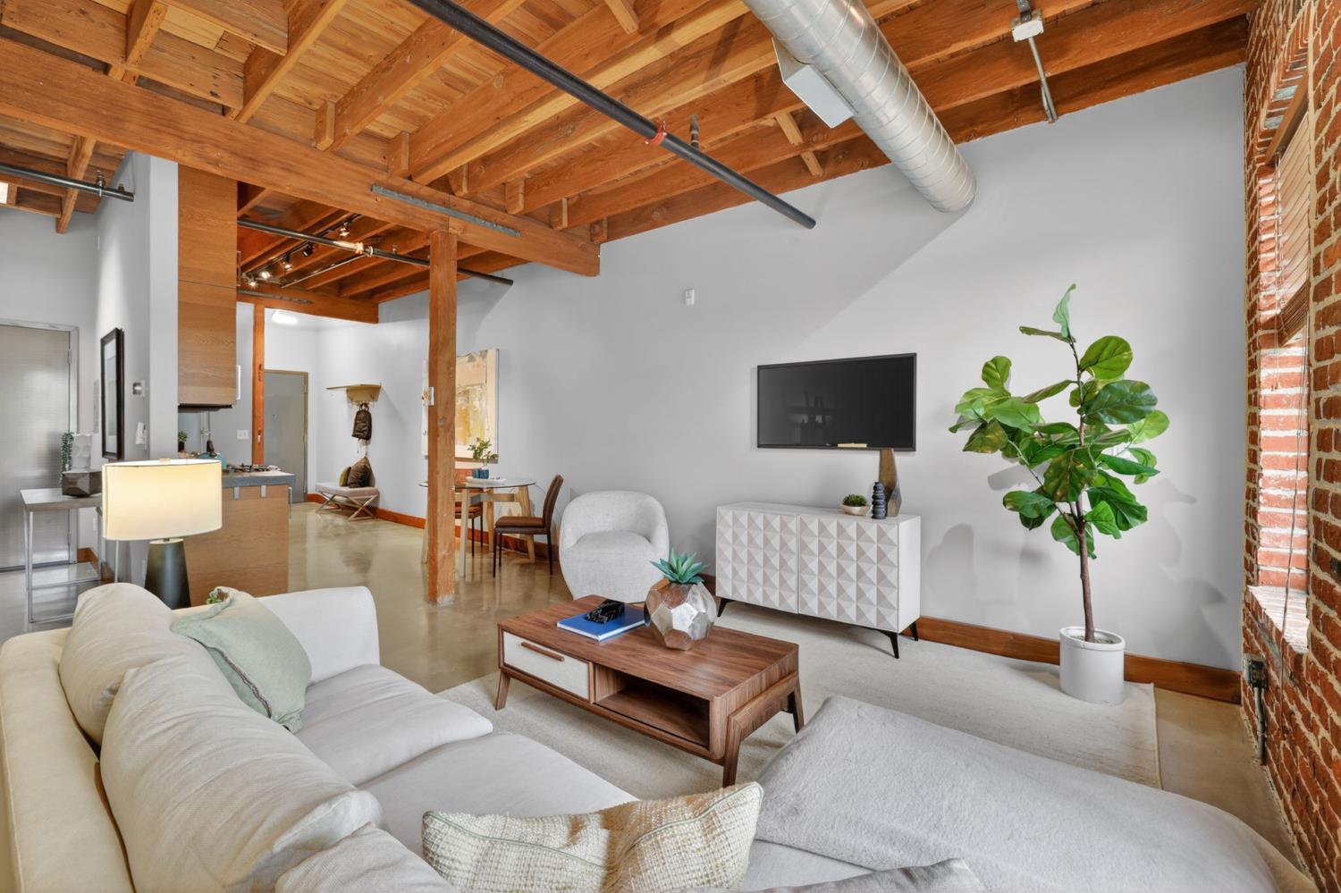 1725 14th Street 206