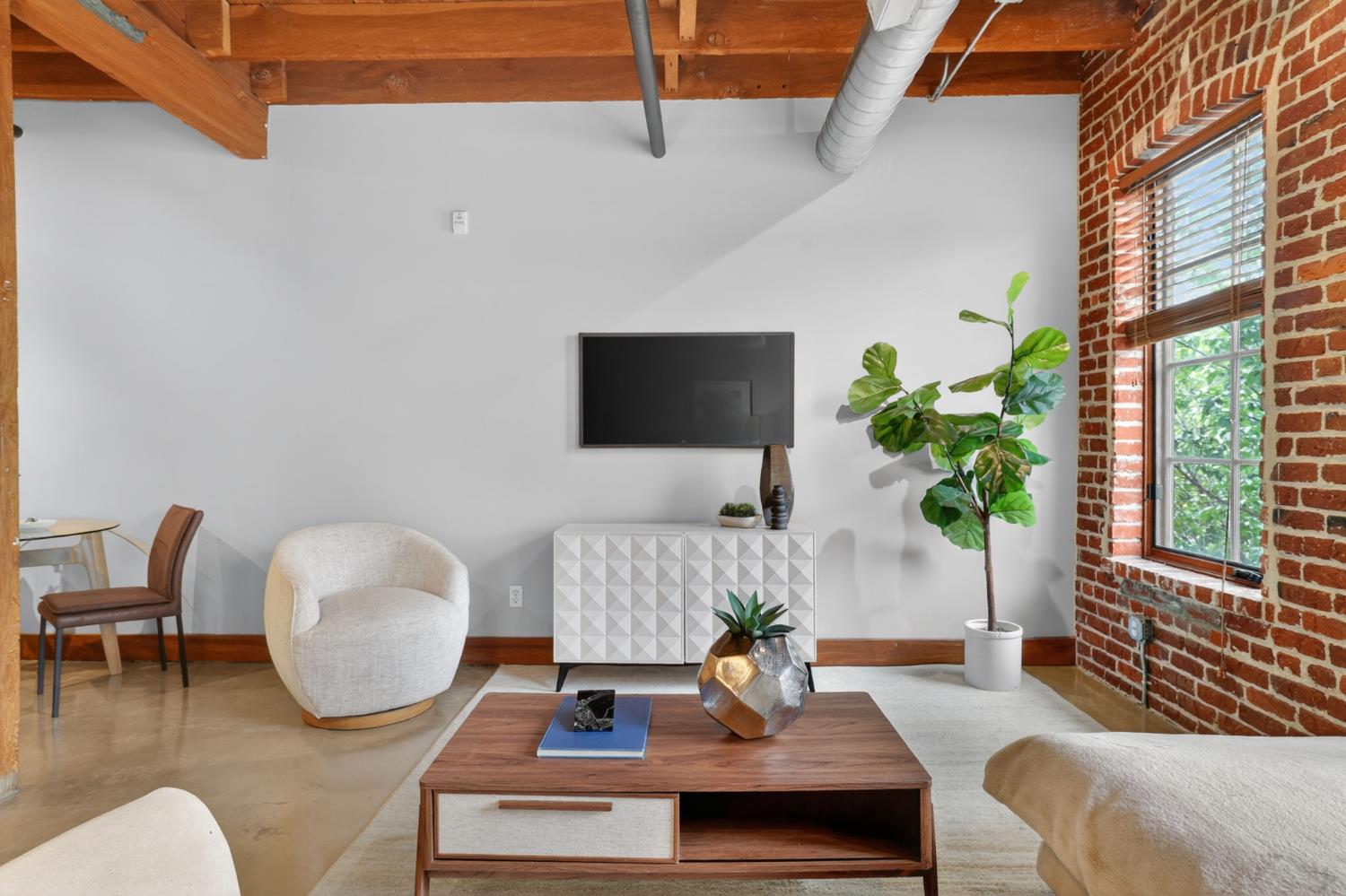 1725 14th Street 206