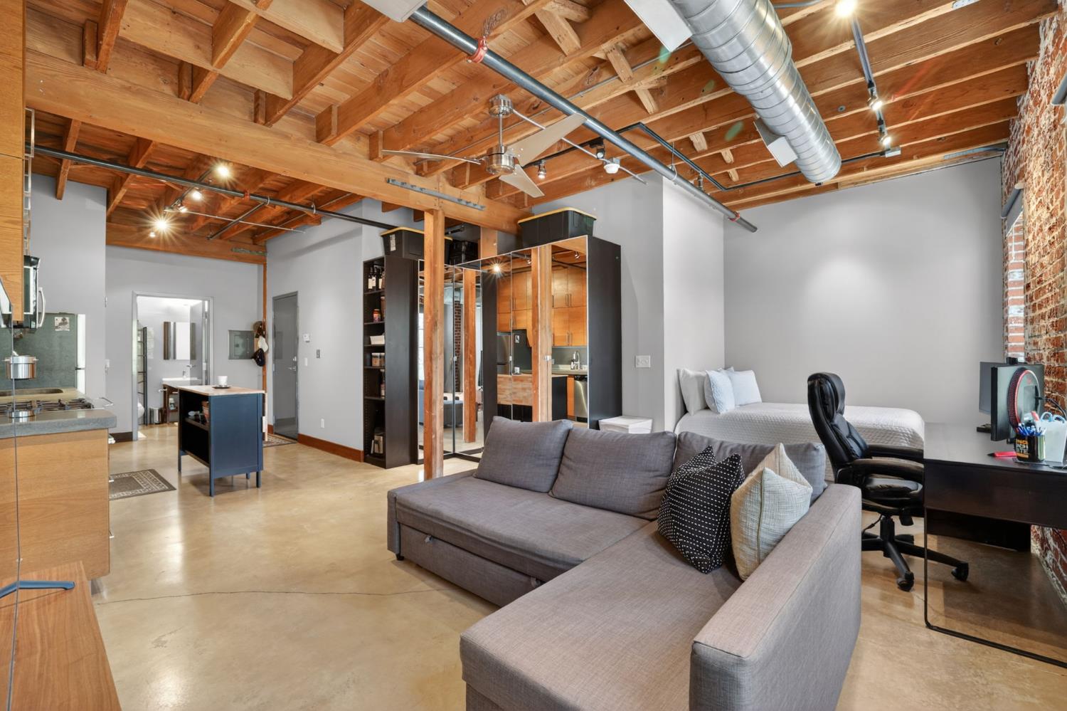 1725 14th Street 207