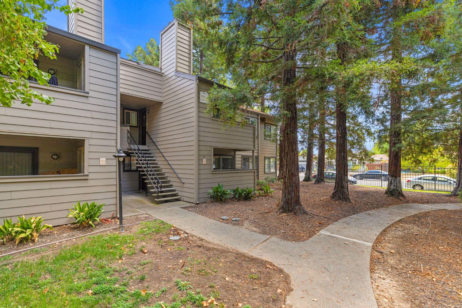 3715 Tallyho Drive 139