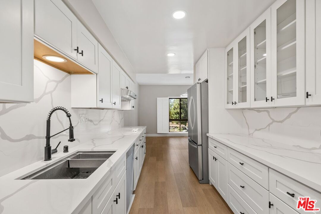 641 Wilcox Ave Unit: 2C