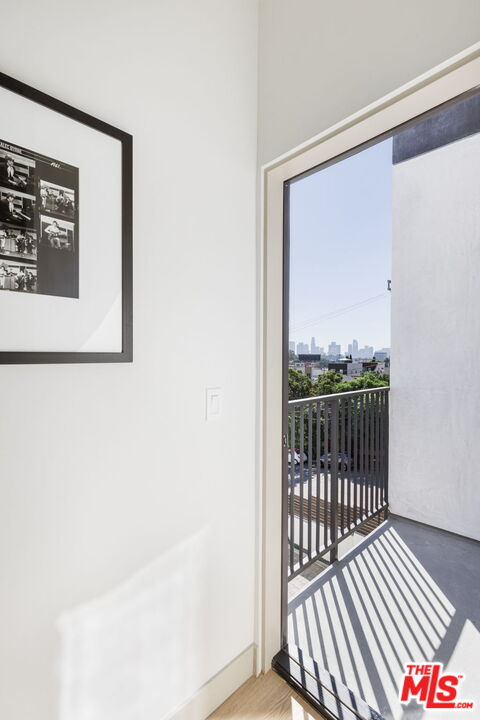 2223 Clifford St Unit: 102