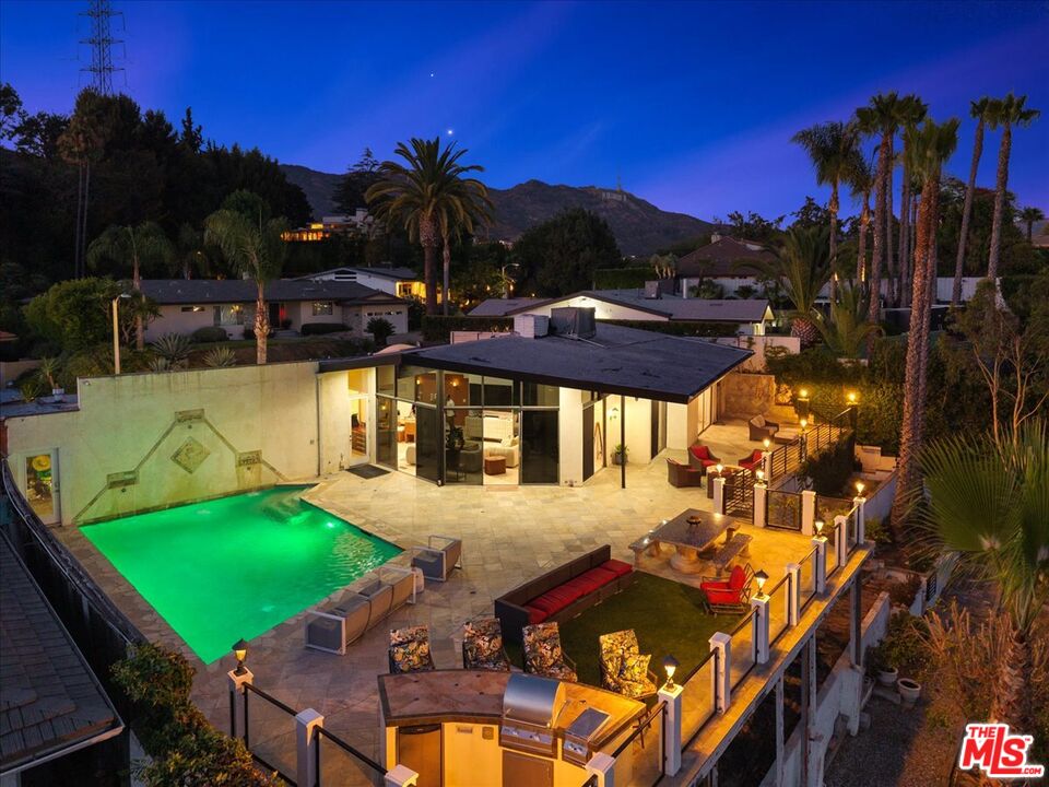 6530 Lakeridge Rd