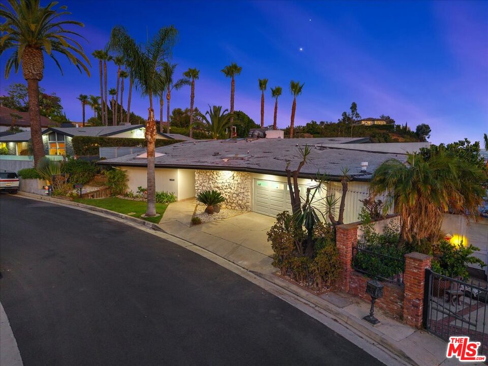 6530 Lakeridge Rd