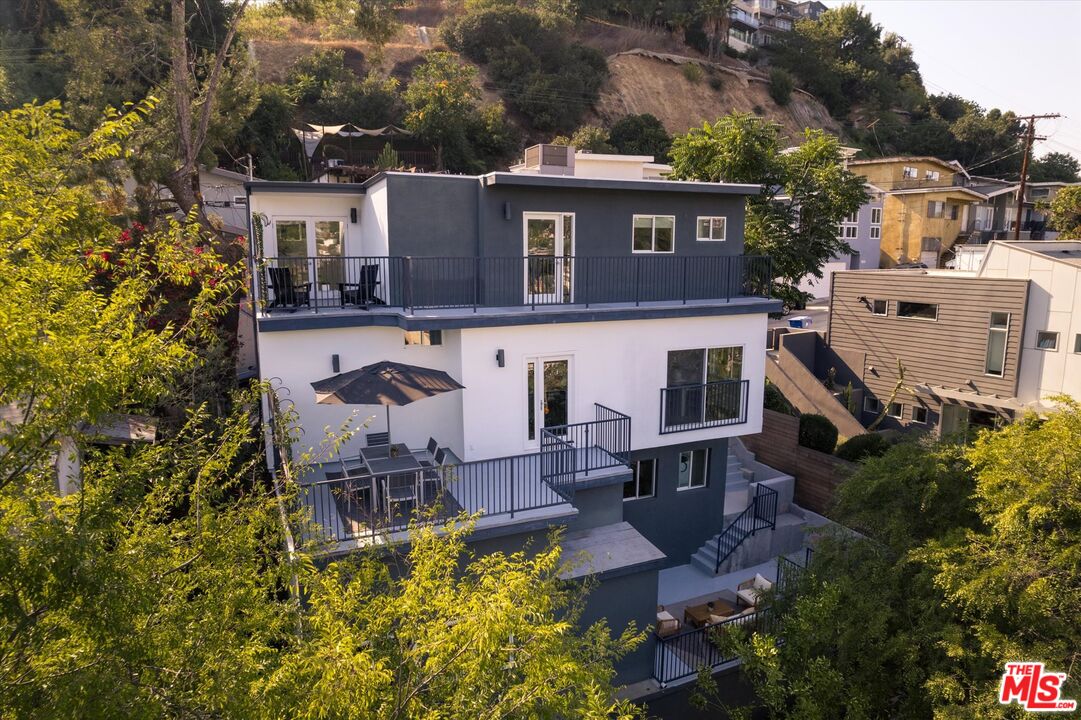 2162 Lyric Ave