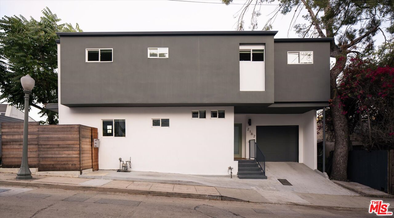 2162 Lyric Ave
