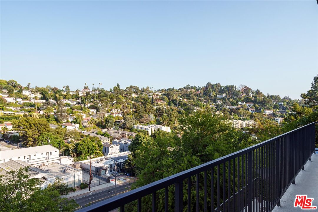 2162 Lyric Ave