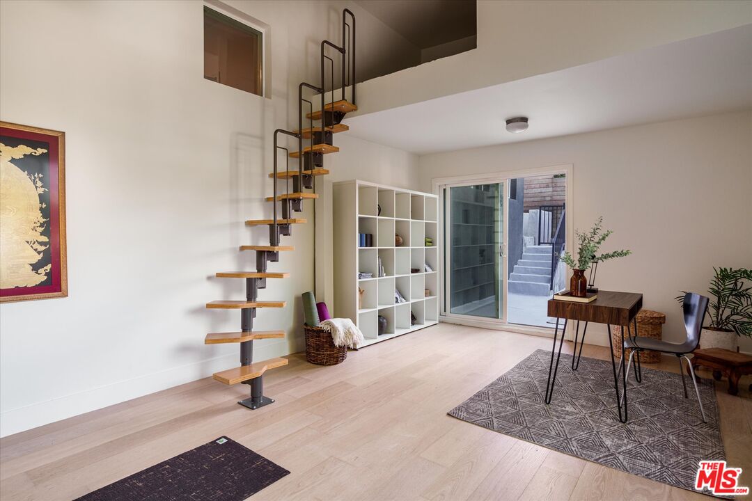 2162 Lyric Ave