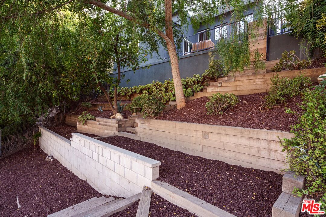 2162 Lyric Ave