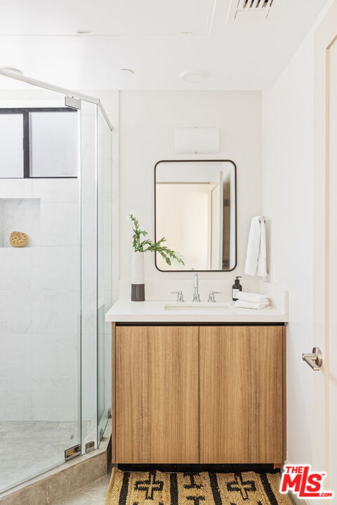 2223 Clifford St Unit: 103