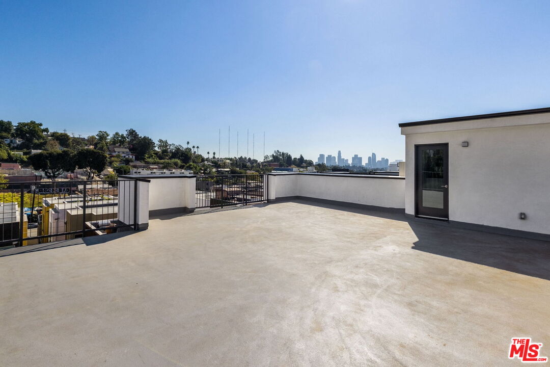 2223 Clifford St Unit: 103