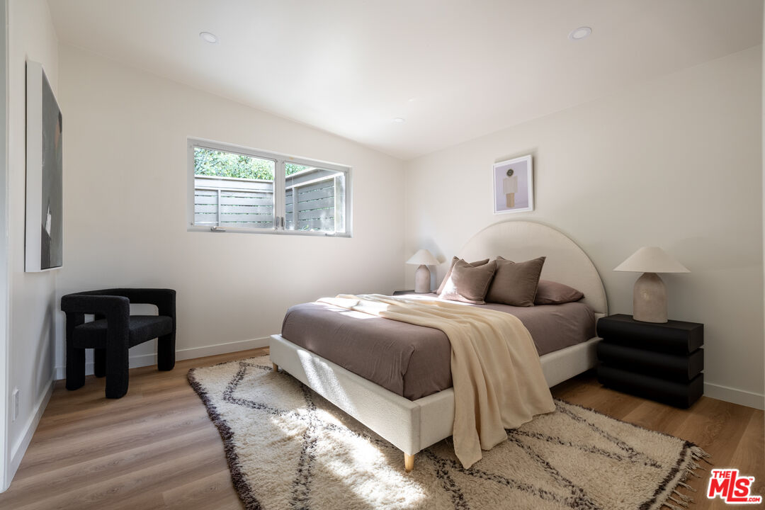 5661 Spreading Oak Dr