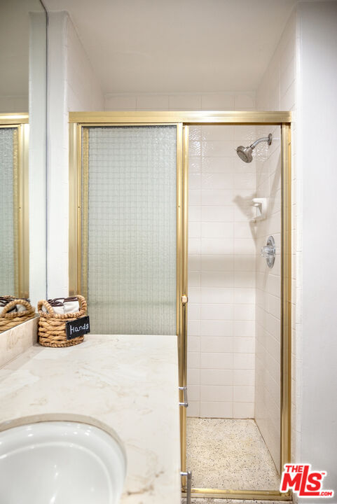 7259 Hillside Ave Unit: 202