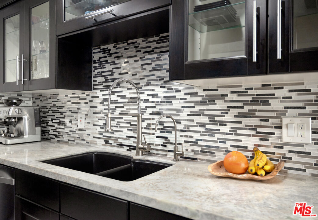 7259 Hillside Ave Unit: 202