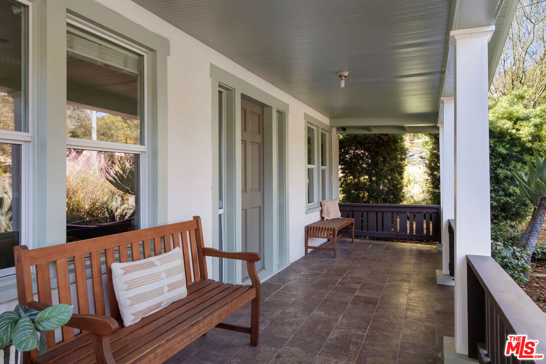 1006 E Orange Grove Blvd