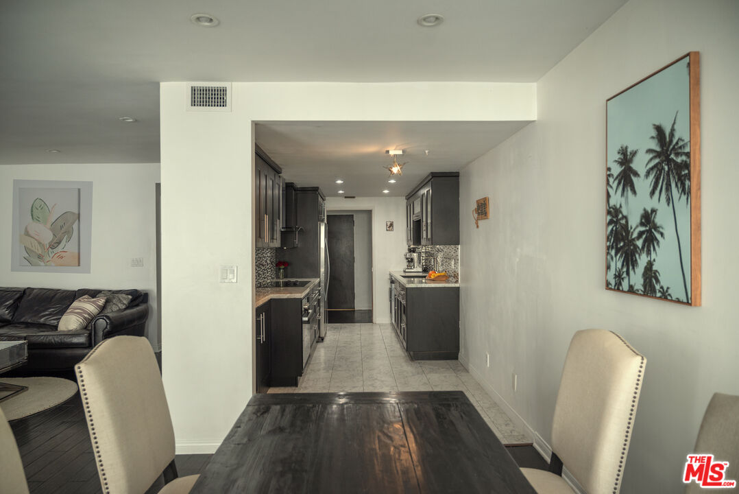 7259 Hillside Ave Unit: 202