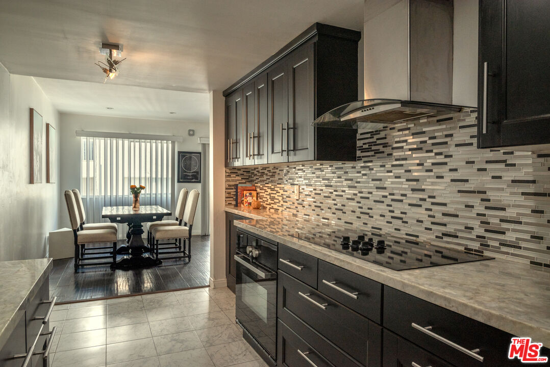 7259 Hillside Ave Unit: 202