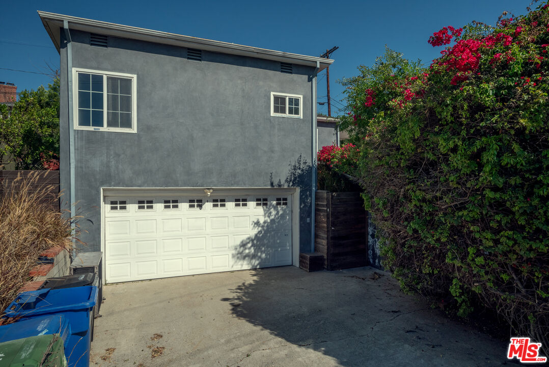 4141 Verdugo View Dr