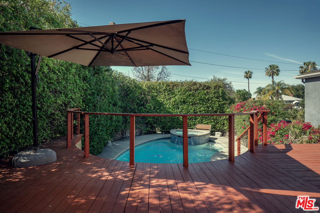 4141 Verdugo View Dr